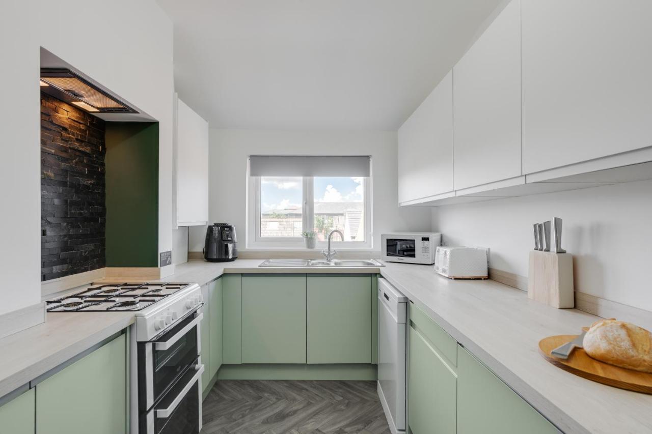 St David'S - Stylish 2 Bed Apartment, Free Parking, Close To Beach Lytham St Annes Exterior photo